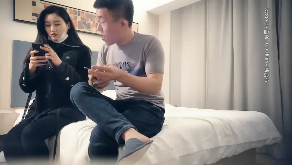 极品模特 迷人美乳让人把持不住